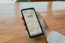 Real Estate Funds Uncovered: A Smart Way to Invest in Property Without the Hassle