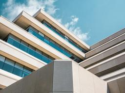 Citibank: Pioneering Global Finance with Innovation and Personalized Service